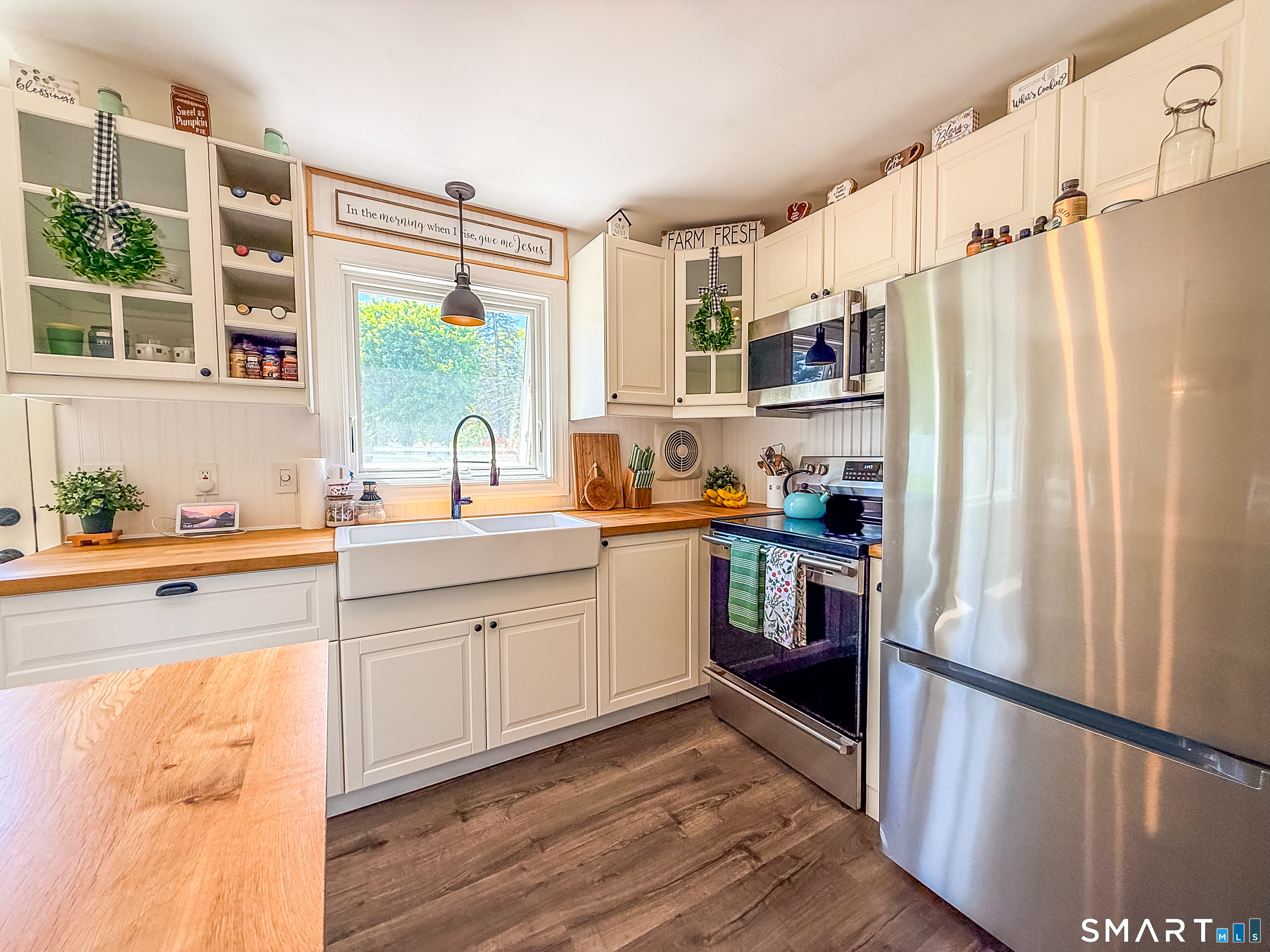 14 Lynn Avenue Plymouth CT 06786