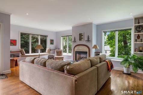 33 Madison Avenue Madison CT 06443