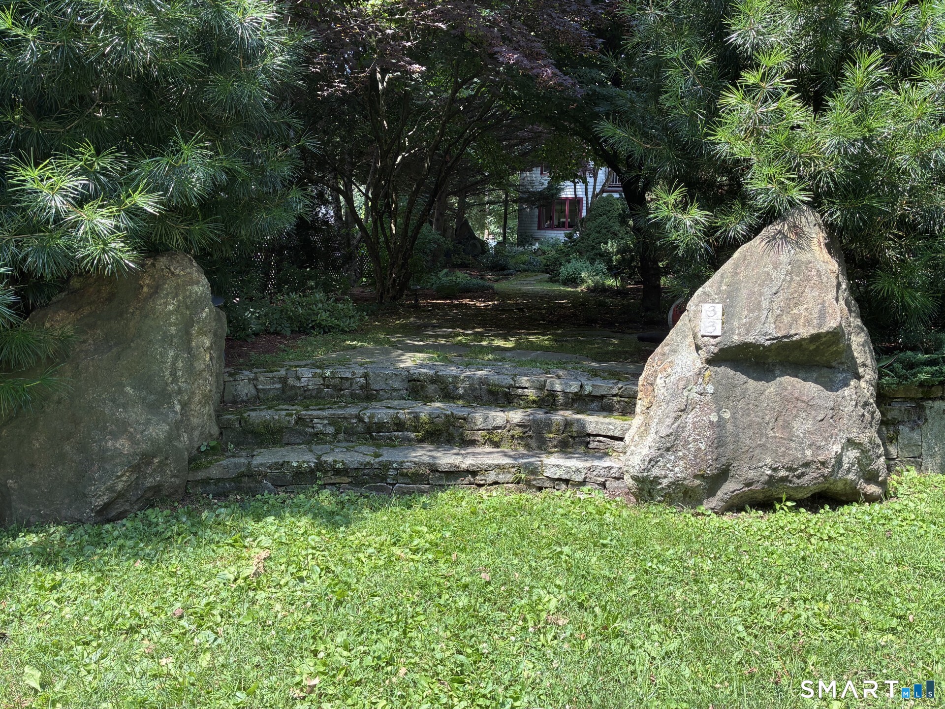 33 Madison Avenue Madison CT 06443