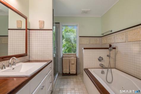 33 Madison Avenue Madison CT 06443