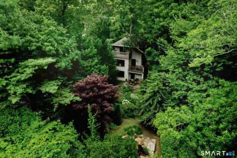 33 Madison Avenue Madison CT 06443