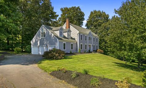 31 Cobblestone Drive Hamden CT 06518