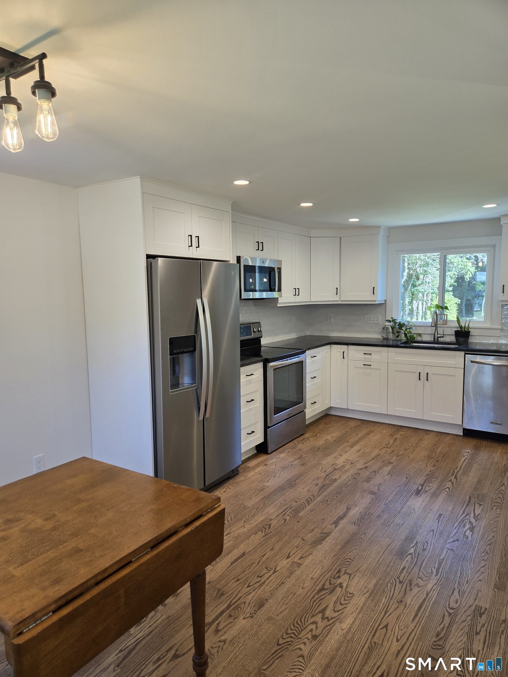 287 Hills Street East Hartford CT 06108