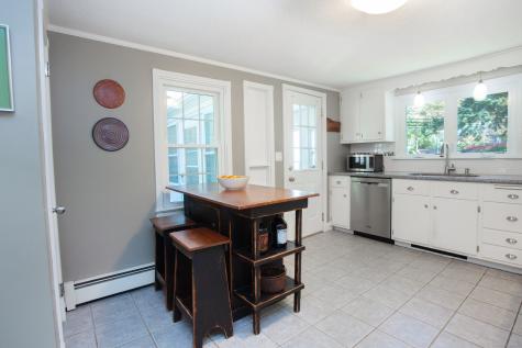 395 Bushy Hill Road Simsbury CT 06070