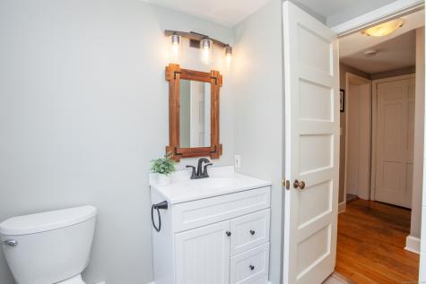 395 Bushy Hill Road Simsbury CT 06070