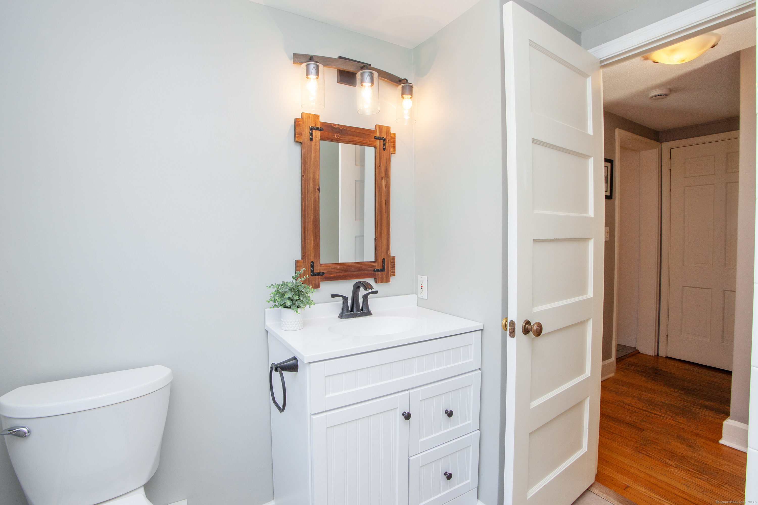 395 Bushy Hill Road Simsbury CT 06070