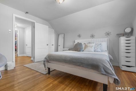 10 Barraclough Avenue Hamden CT 06517
