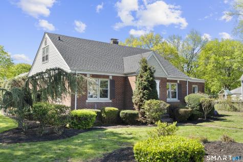10 Barraclough Avenue Hamden CT 06517