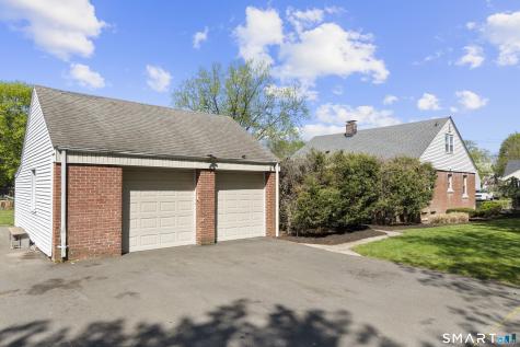 10 Barraclough Avenue Hamden CT 06517