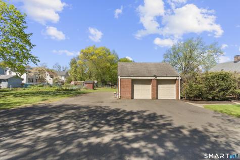10 Barraclough Avenue Hamden CT 06517