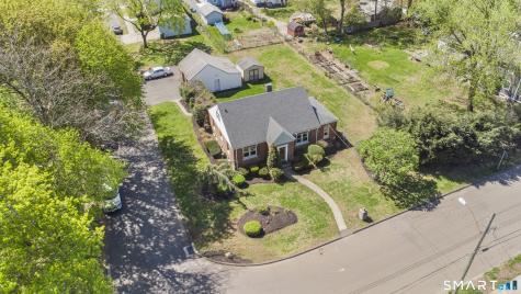 10 Barraclough Avenue Hamden CT 06517