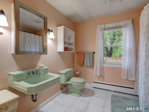 10 Thornbush Rd Extension Mansfield CT 06250