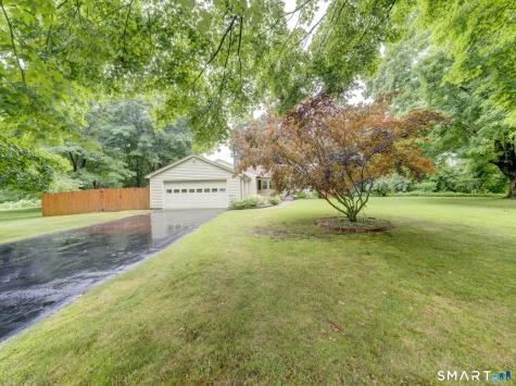 10 Thornbush Rd Extension Mansfield CT 06250