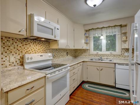 10 Thornbush Rd Extension Mansfield CT 06250