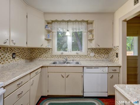 10 Thornbush Rd Extension Mansfield CT 06250