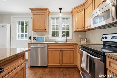 12 Edgewood Avenue Trumbull CT 06611