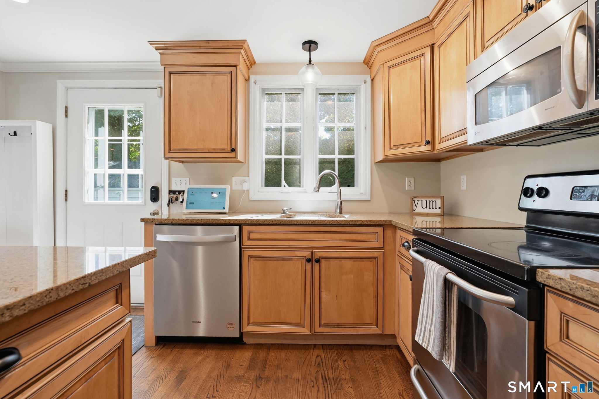 12 Edgewood Avenue Trumbull CT 06611