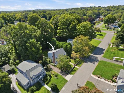 12 Edgewood Avenue Trumbull CT 06611