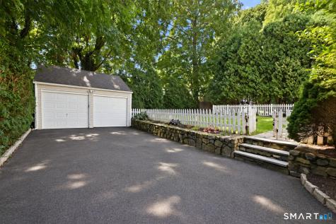 12 Edgewood Avenue Trumbull CT 06611