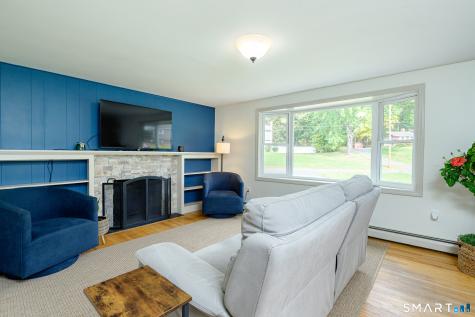 25 Pineview Drive Vernon CT 06066