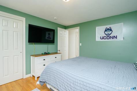 25 Pineview Drive Vernon CT 06066