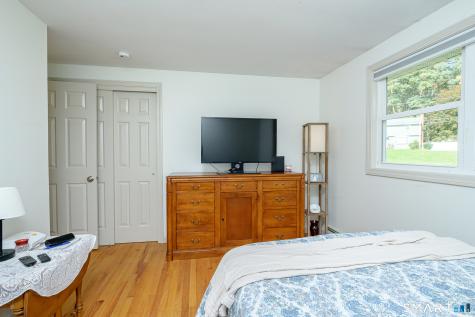 25 Pineview Drive Vernon CT 06066