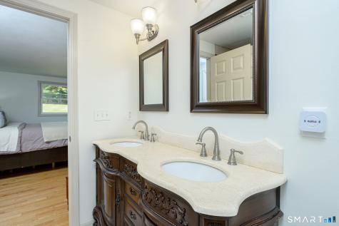 25 Pineview Drive Vernon CT 06066