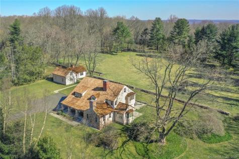 1368 Burr Street Fairfield CT 06824