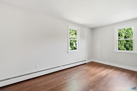 7 Pilgrim Circle Enfield CT 06082