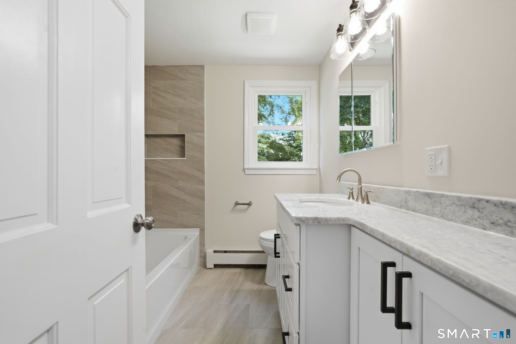 7 Pilgrim Circle Enfield CT 06082