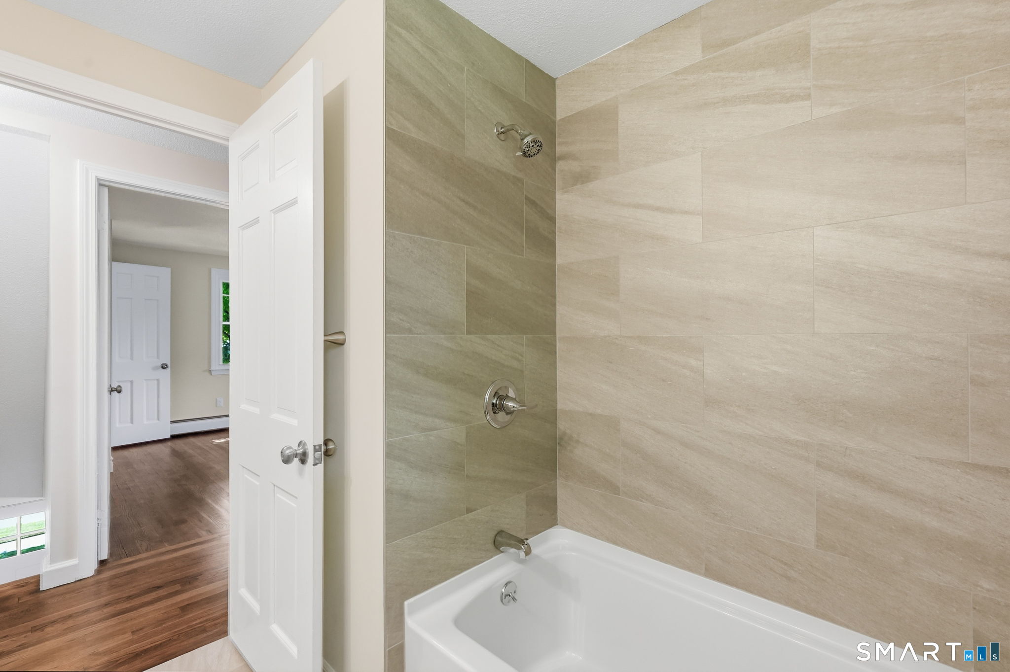 7 Pilgrim Circle Enfield CT 06082