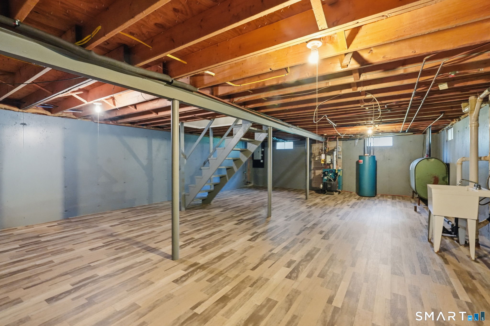 7 Pilgrim Circle Enfield CT 06082