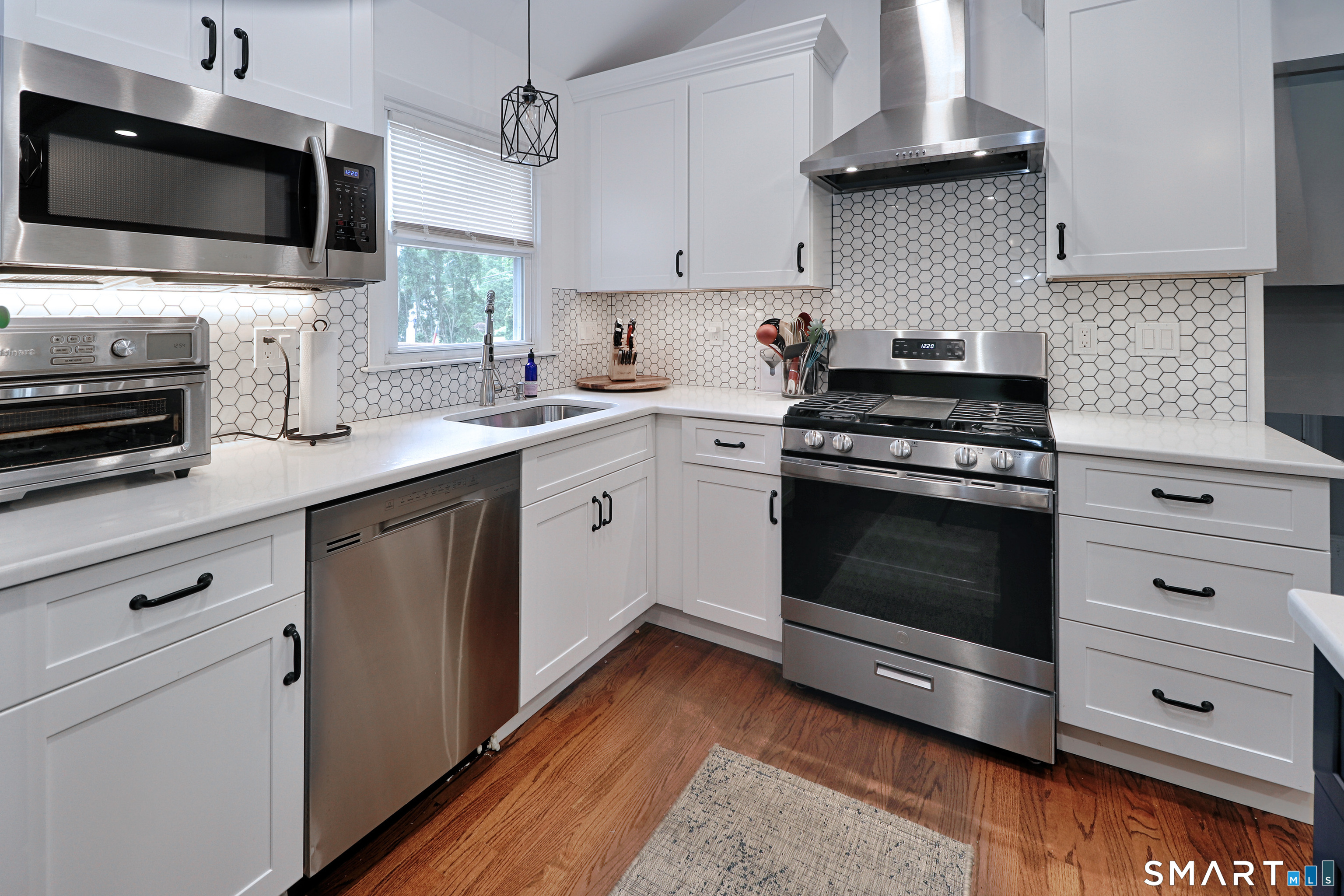 163 Windsor Road Fairfield CT 06824