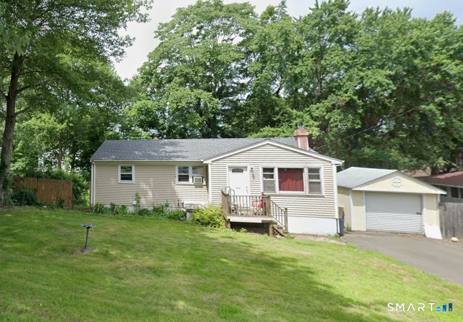86 Crest Avenue East Haven CT 06513