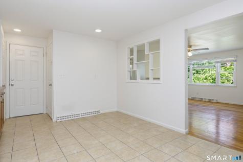 86 Crest Avenue East Haven CT 06513