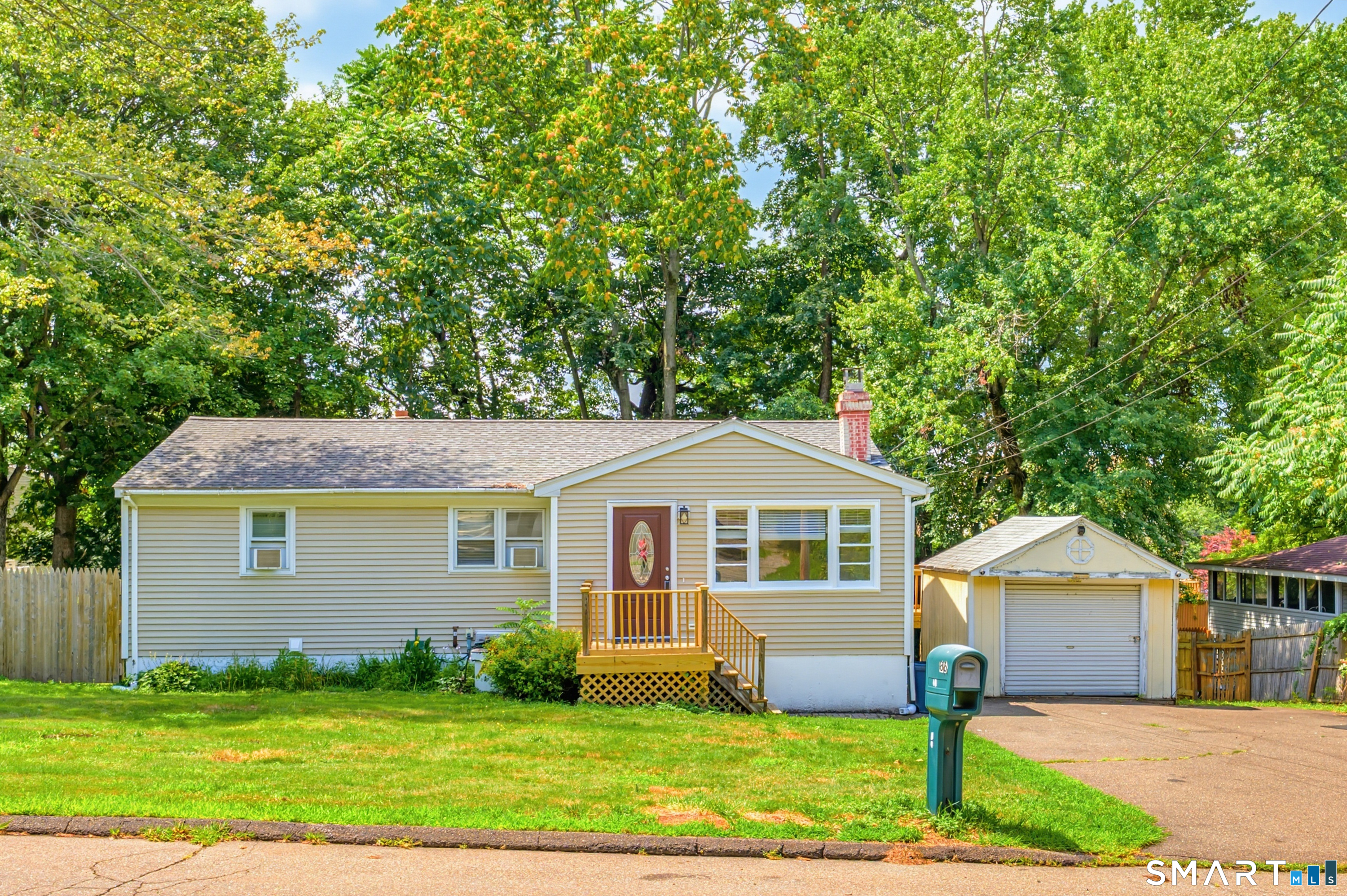 86 Crest Avenue East Haven CT 06513
