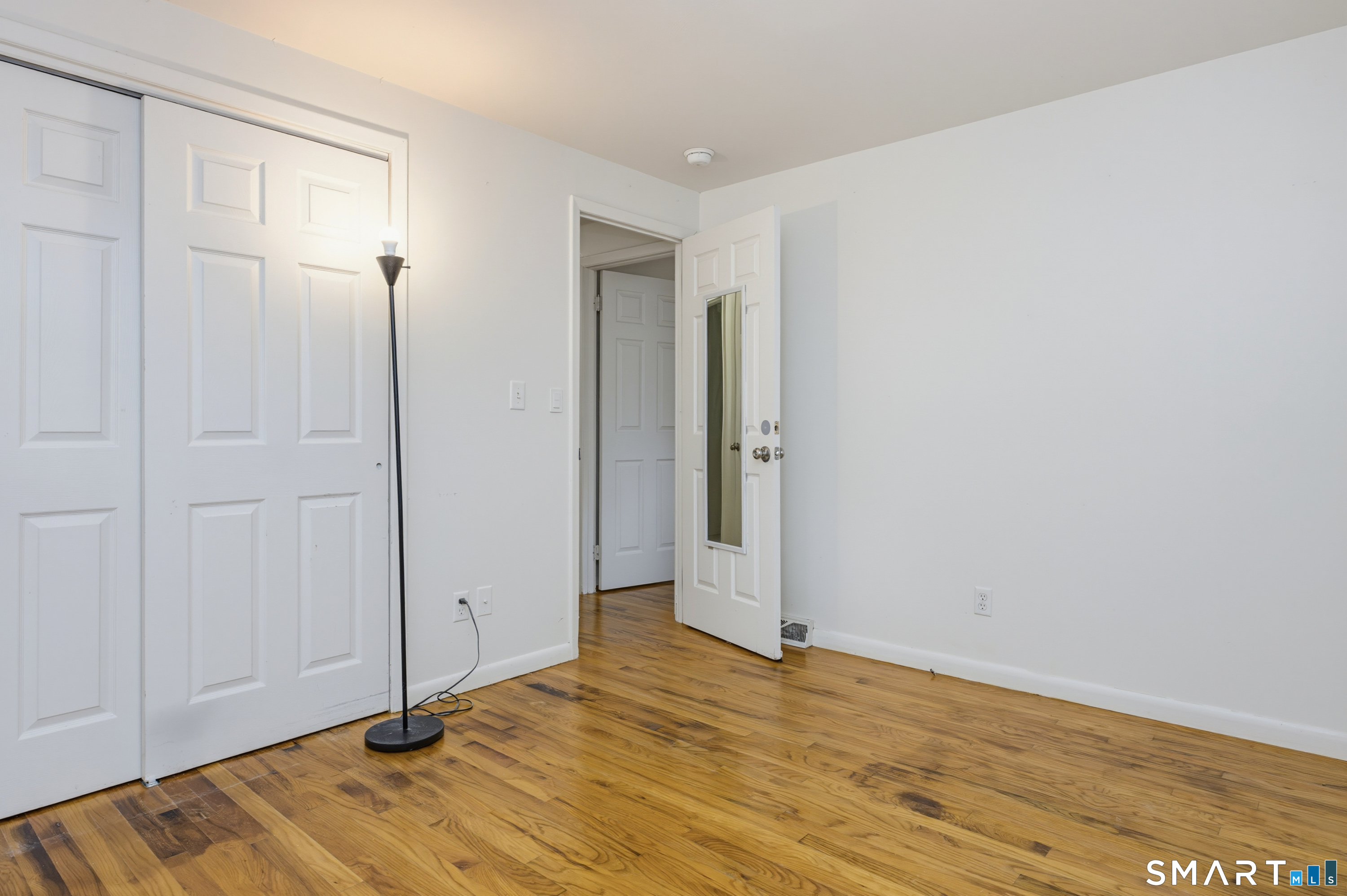 86 Crest Avenue East Haven CT 06513