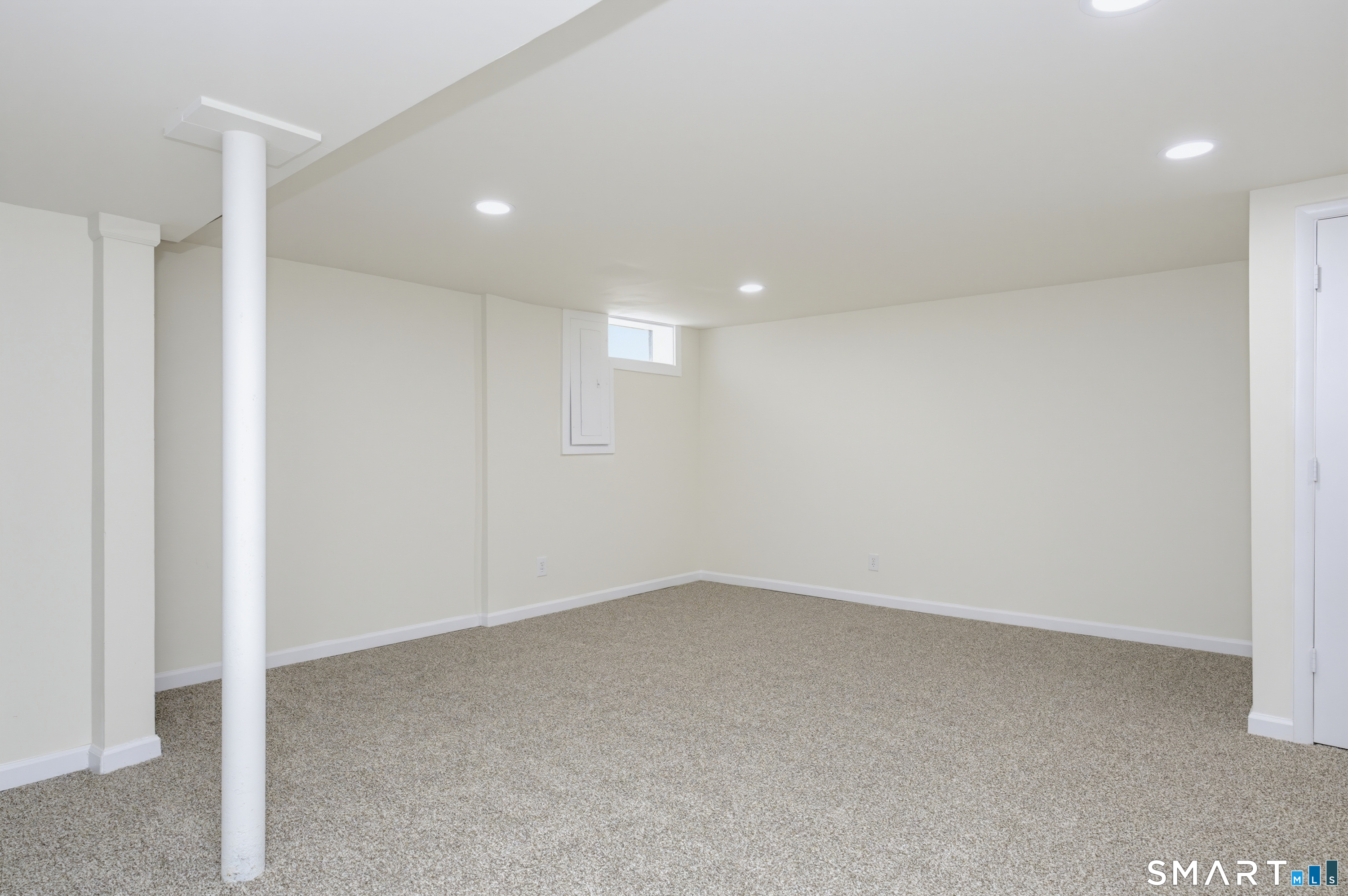 86 Crest Avenue East Haven CT 06513