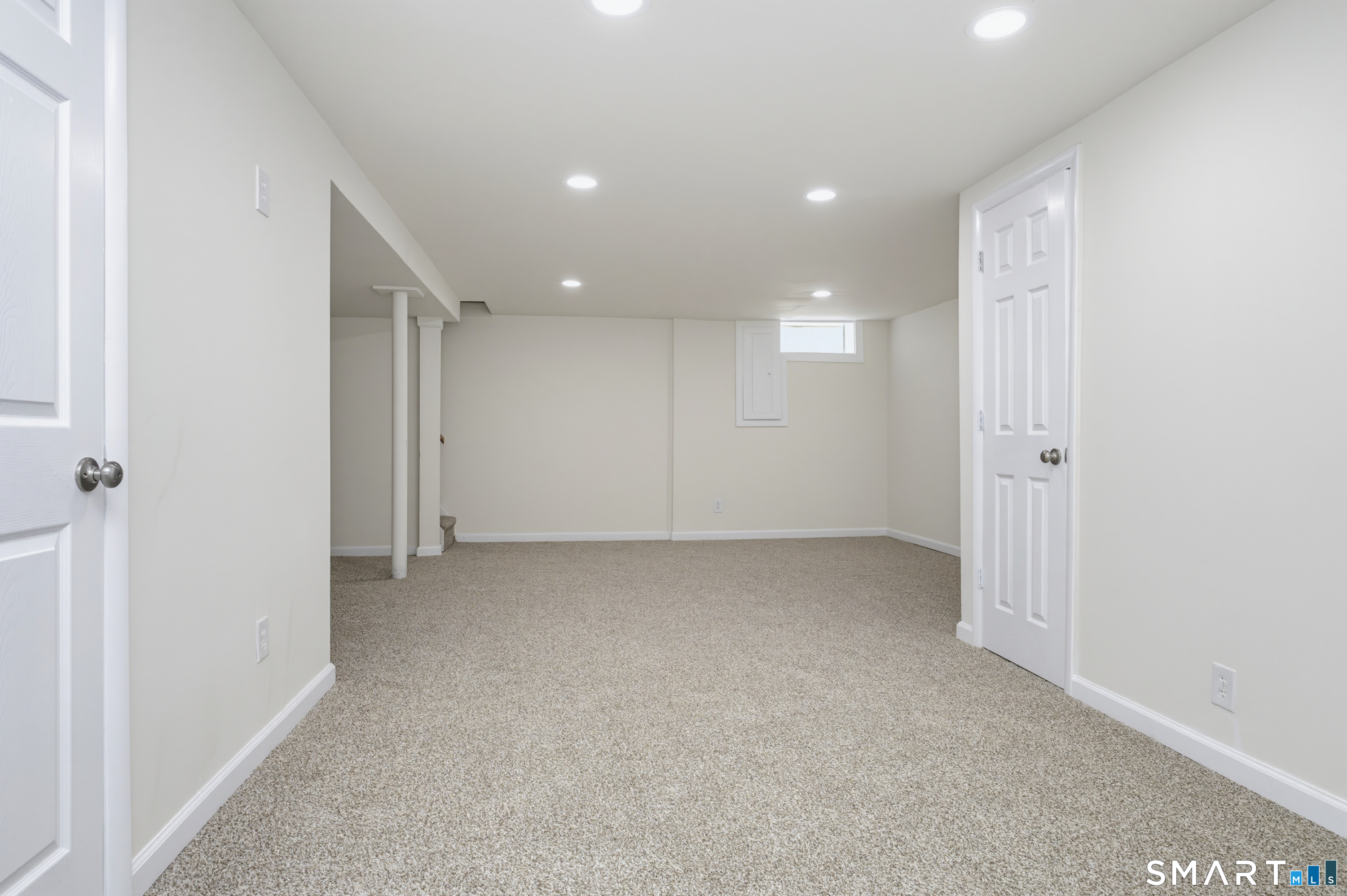 86 Crest Avenue East Haven CT 06513