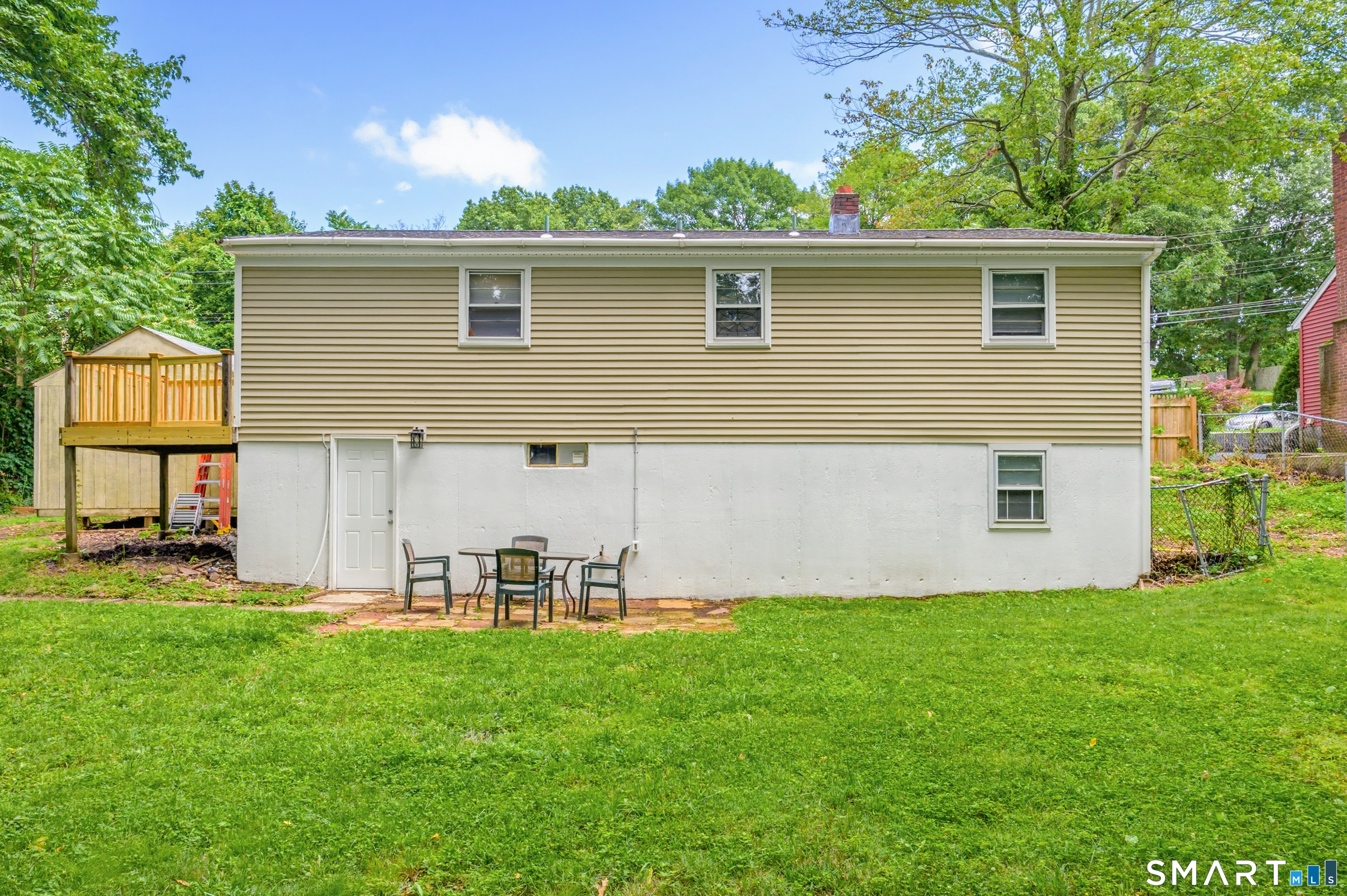 86 Crest Avenue East Haven CT 06513