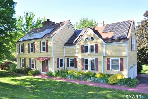 10 Breezy Knoll Drive Bloomfield CT 06002
