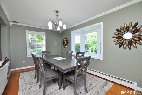10 Breezy Knoll Drive Bloomfield CT 06002