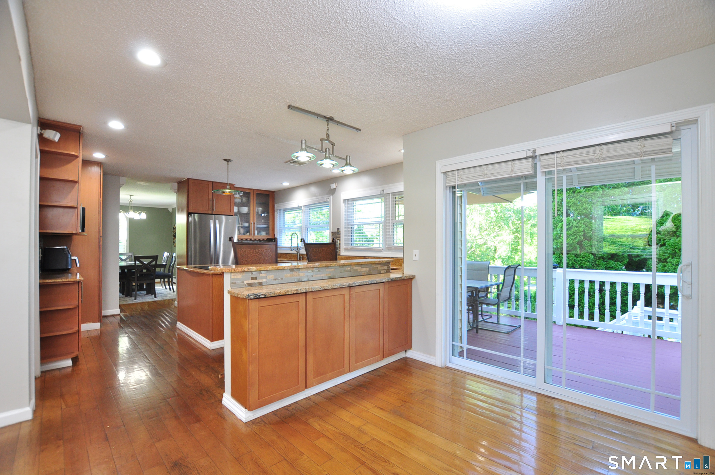 10 Breezy Knoll Drive Bloomfield CT 06002