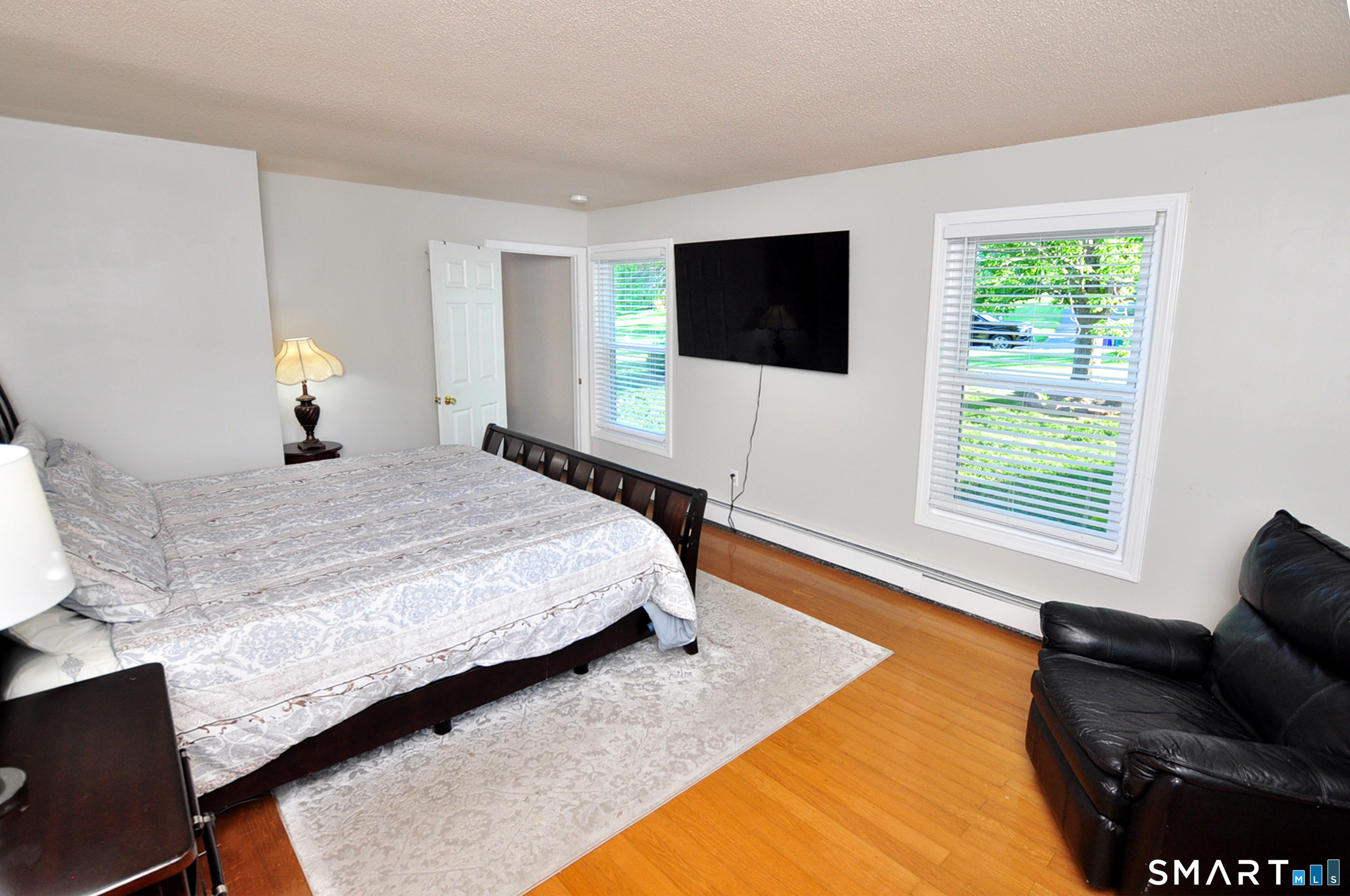 10 Breezy Knoll Drive Bloomfield CT 06002