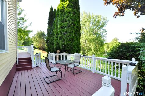10 Breezy Knoll Drive Bloomfield CT 06002