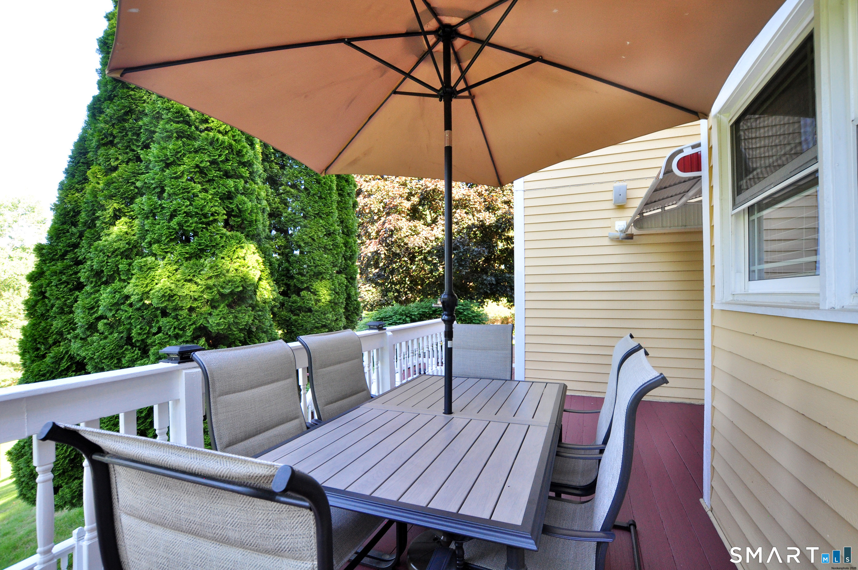 10 Breezy Knoll Drive Bloomfield CT 06002