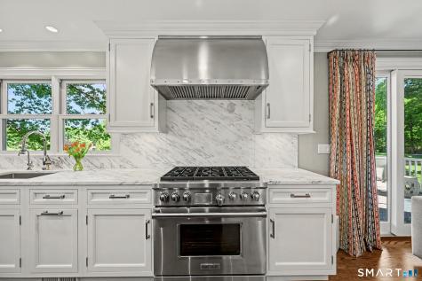 6 Silvermine Woods Wilton CT 06897