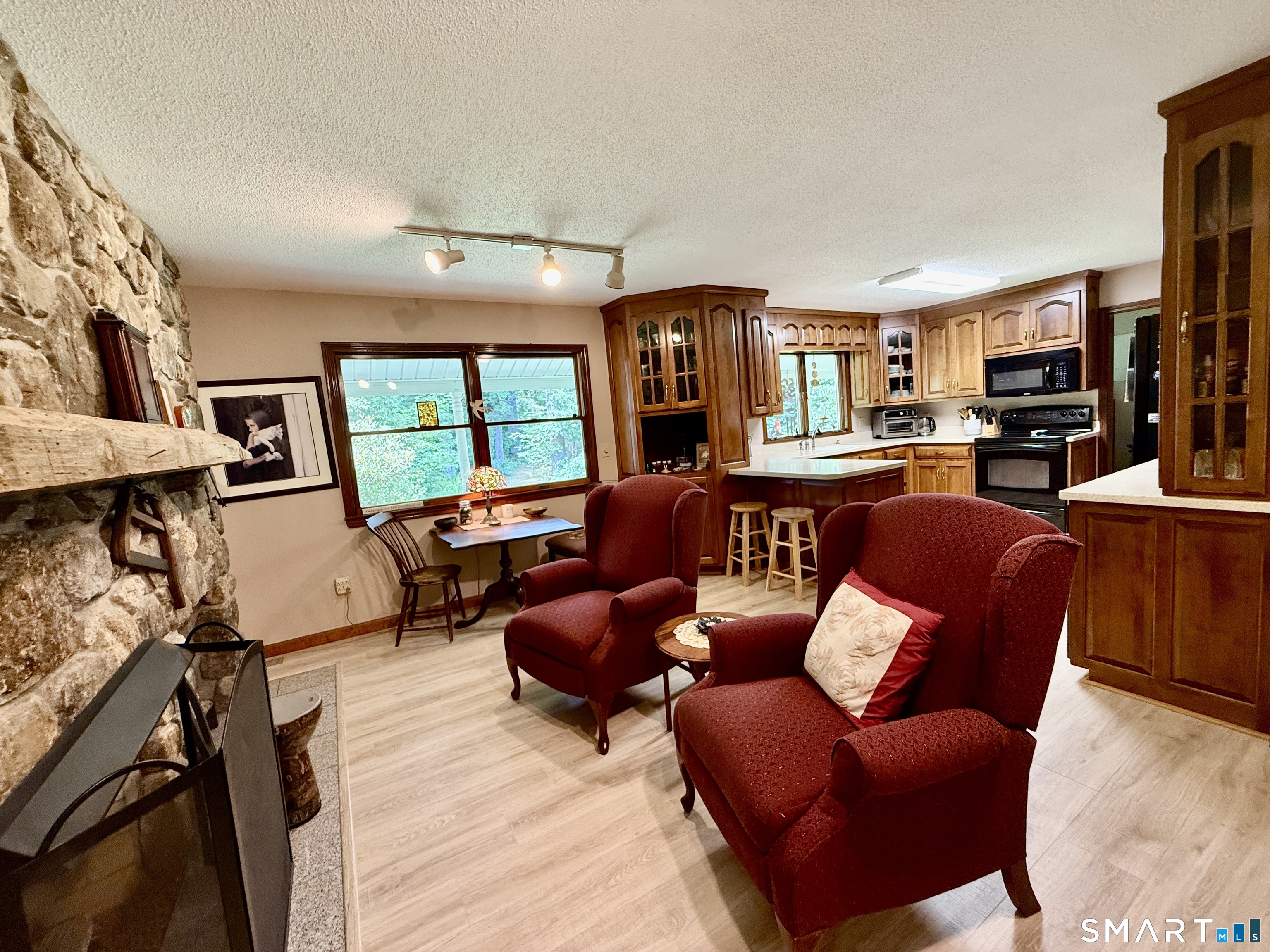 83 Niles Road Hebron CT 06231
