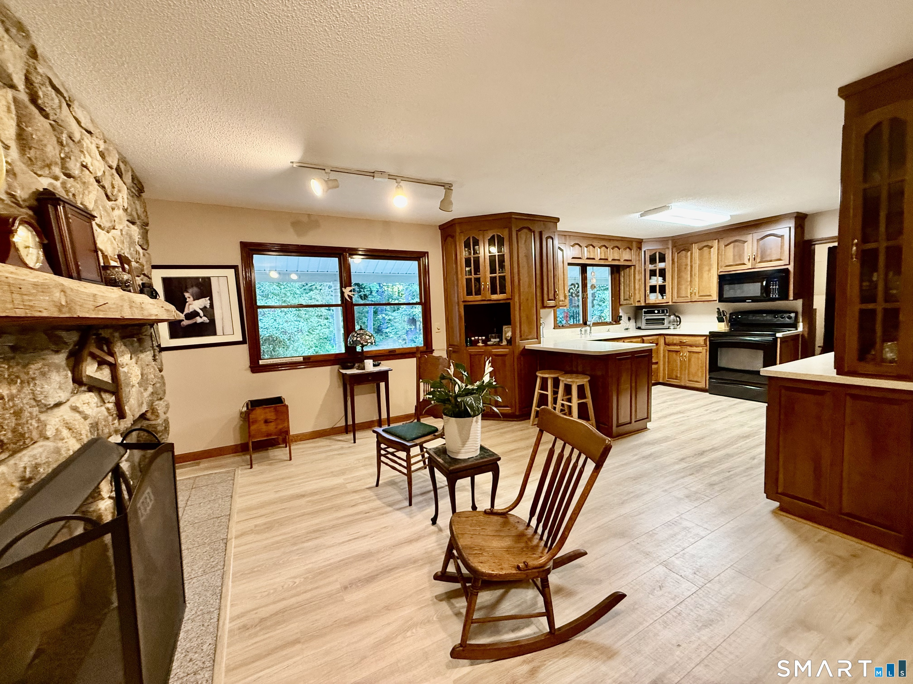 83 Niles Road Hebron CT 06231