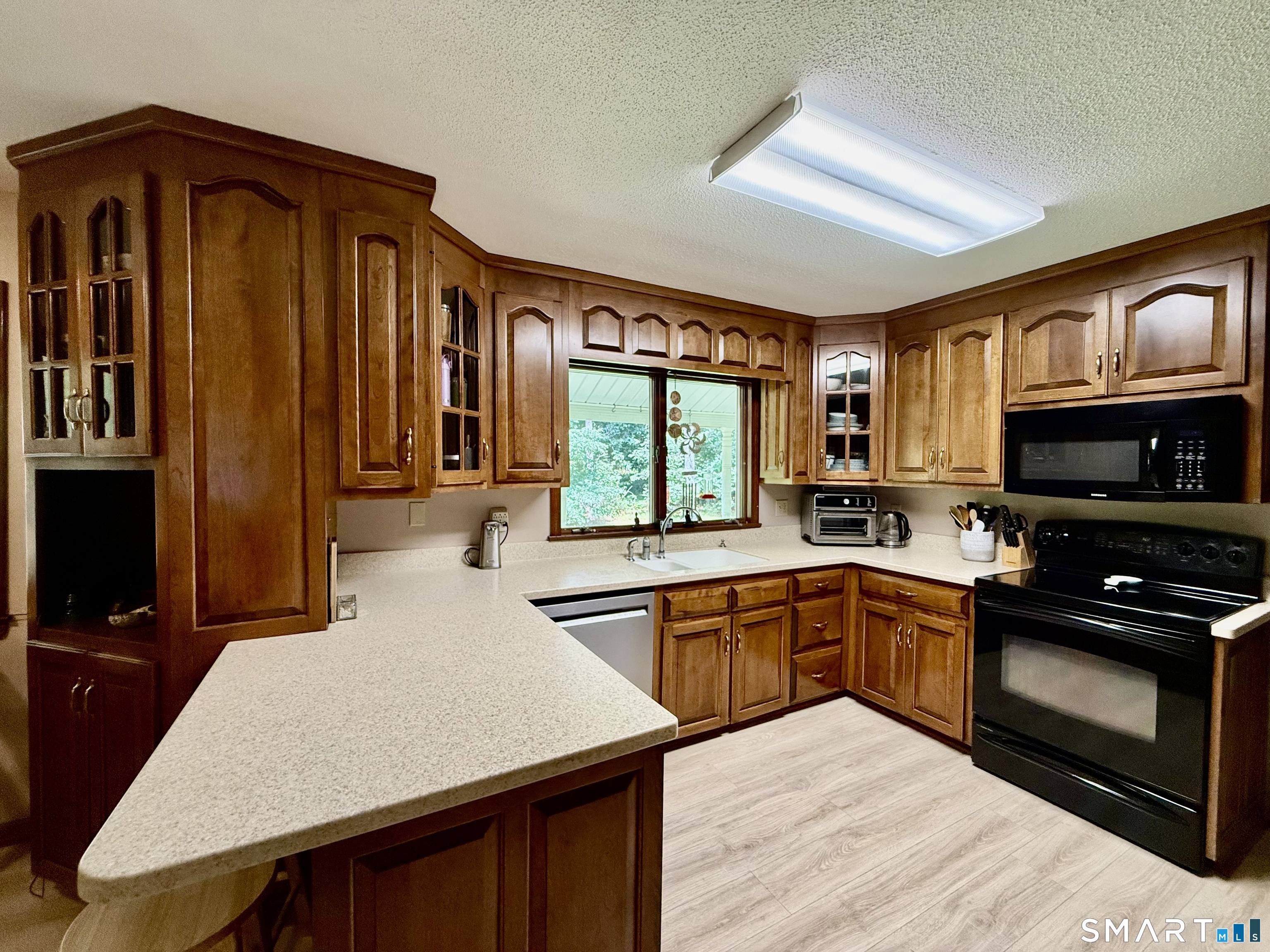 83 Niles Road Hebron CT 06231